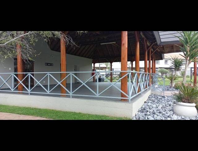 3 BEDROOM PROPERTY TO RENT IN GREENSTONE HILL